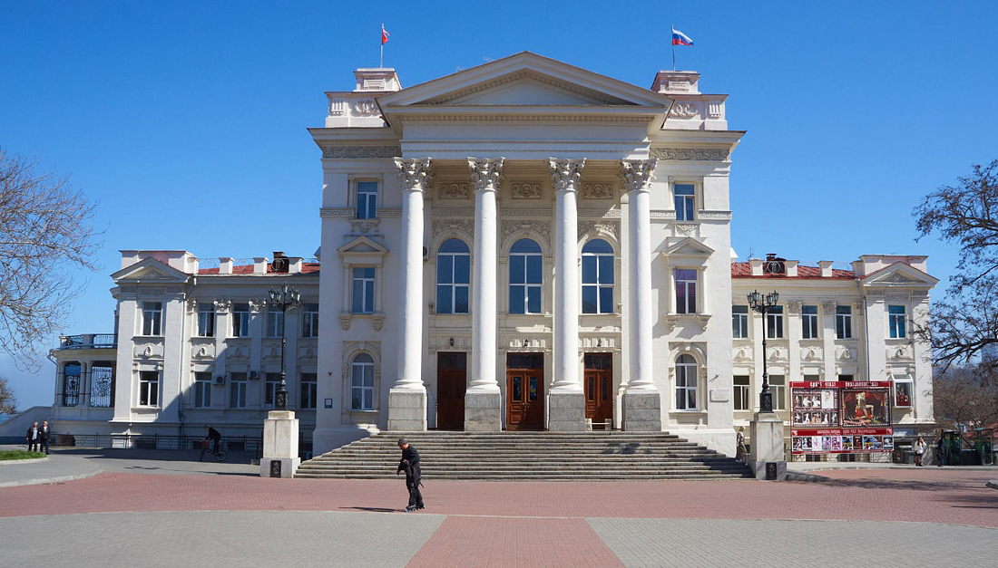 Дворец пионеров севастополь фото